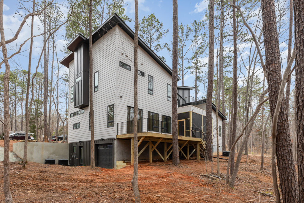Exterior side profile of Reynard custom home