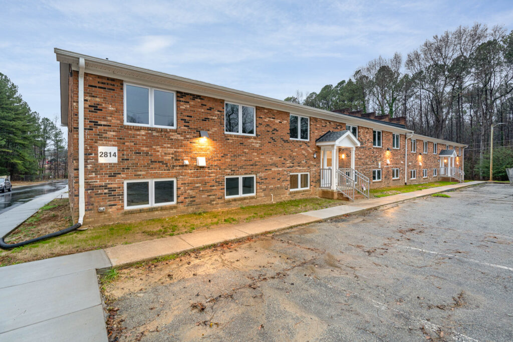 Exterior of Maple Creek Apartments in Durham, NC